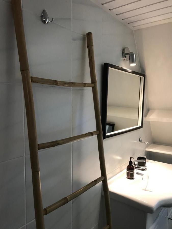 Heavenly Renovated Cabin Near Pittoresque Durbuy - Whistler Villa ภายนอก รูปภาพ